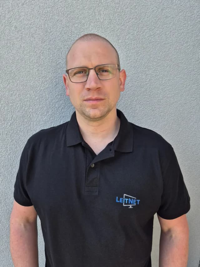 Julian von Glasow – Mitgründer, Frontend-Entwickler & Leitstellen-Teamleiter bei LeitNet